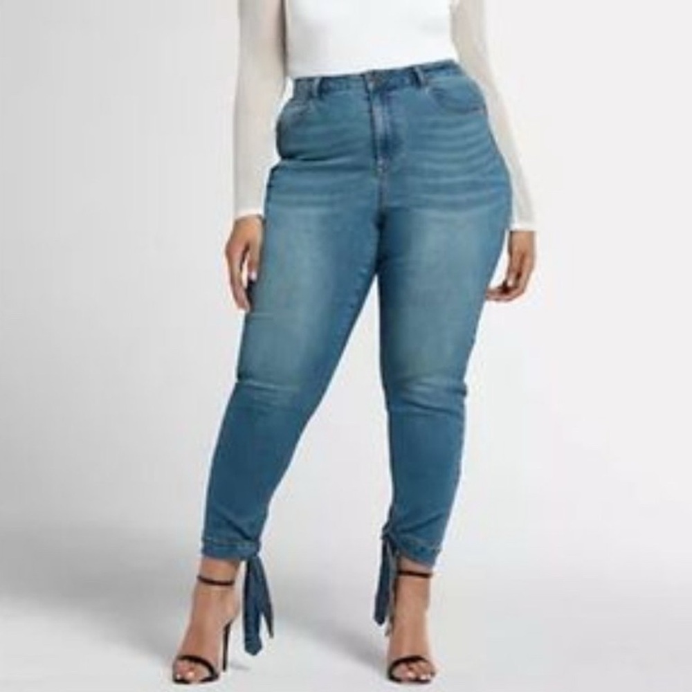Classic Blue Skinny Jeans for Women